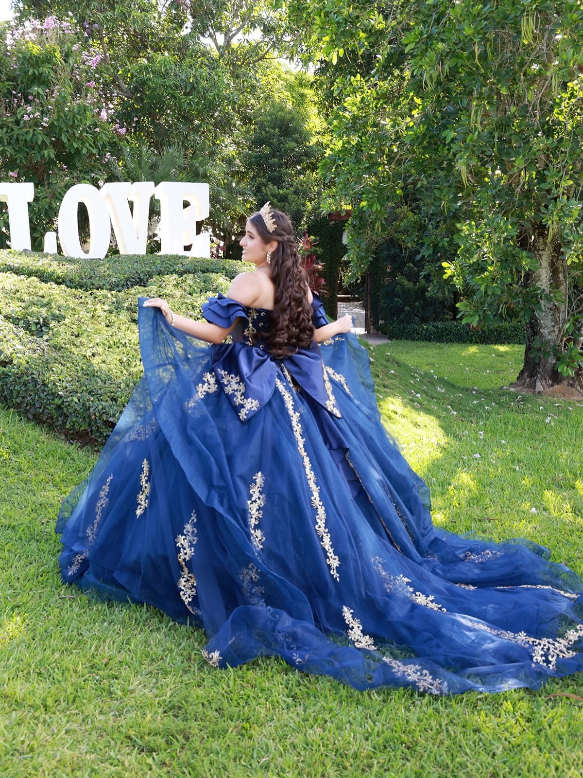 En Robi’s Studio creamos recuerdos para toda la vida. dresses misquinceaños sweet15 sweet16 vestidosdequinceañeras misfo