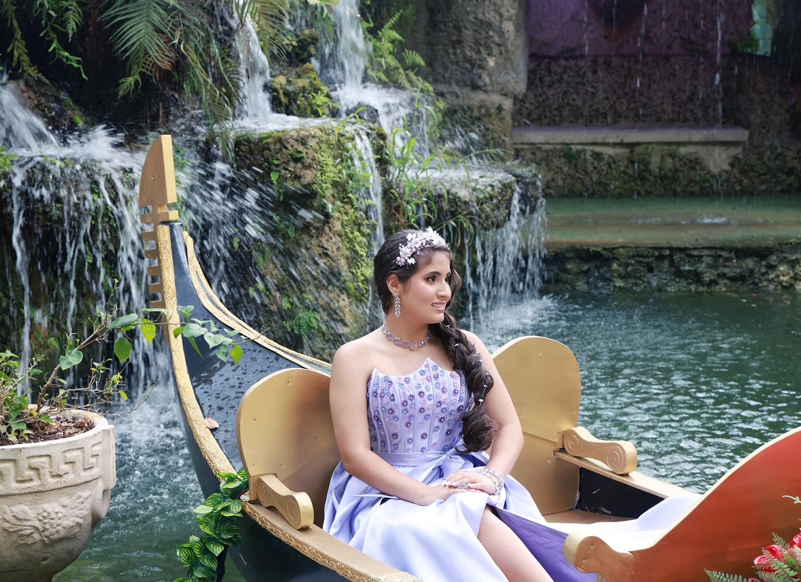 La magia de la naturaleza. Fotos artísticas,naturales. Resaltando la belleza de nuestras Quinceañeras. Paquetes todo inc