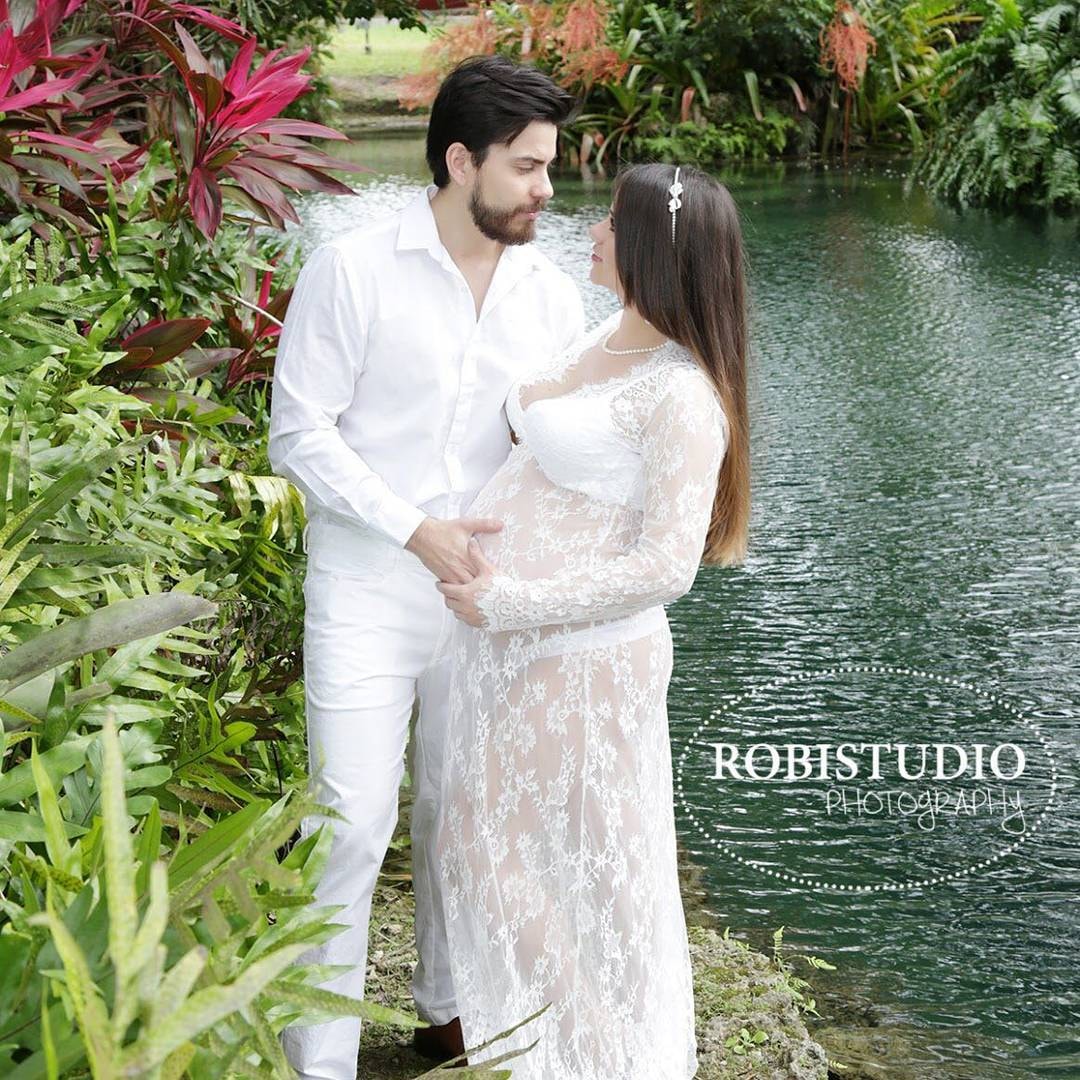 Sesión de fotos de maternidad en Miami — Robi's Photo Studio (2)