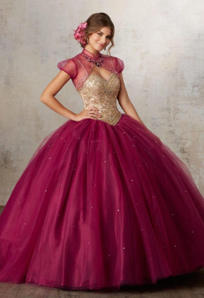 Vestido de 15 años, color rosa, estilo ballgown — Robi's Photo Studio, Miami